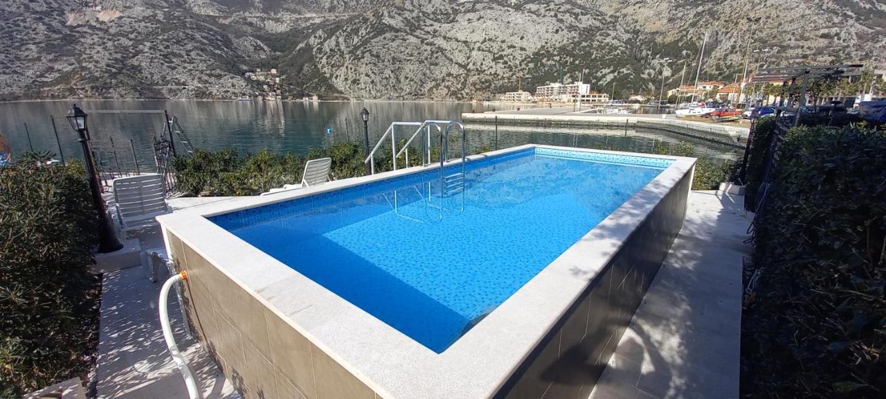 Villa Ivan Risan Esterno foto
